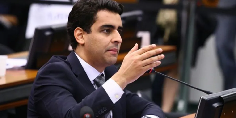 Sigla lançou oficialmente o nome de JHC (AL) para disputar o cargo