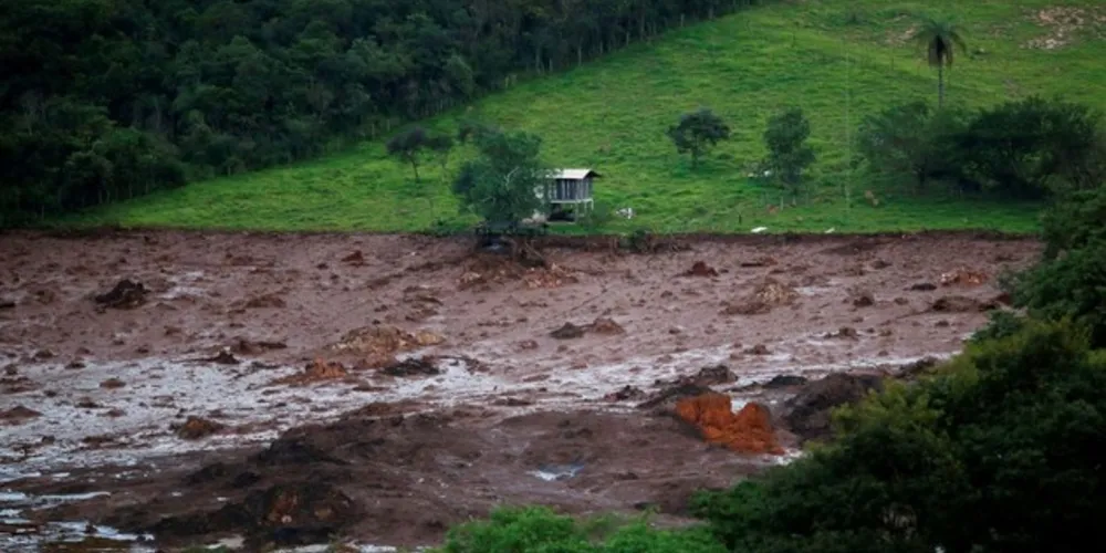 Imagem ilustrativa da imagem Família busca parente desaparecido em Brumadinho