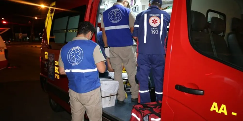 Vítima foi levada ao Hospital Universitário pelos socorristas