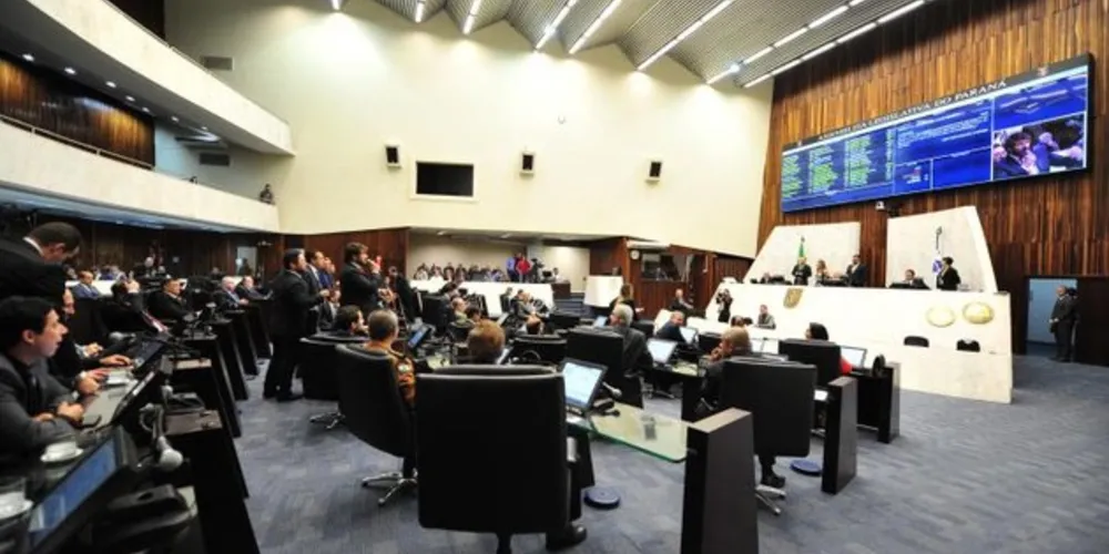  Grupos têm prazo até segunda para indicar membros titulares e suplentes à CCJ