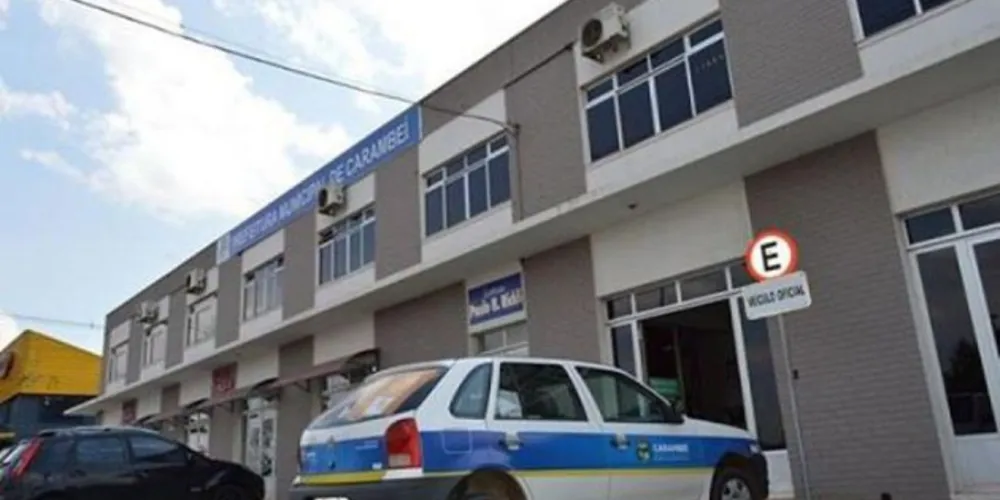 A prefeitura está localizada na Rua das Águas Marinhas, 450