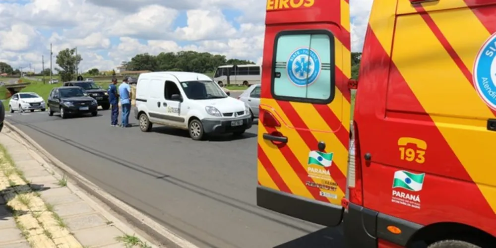 Imagem ilustrativa da imagem Acidente em Ponta Grossa envolve carro da Prefeitura