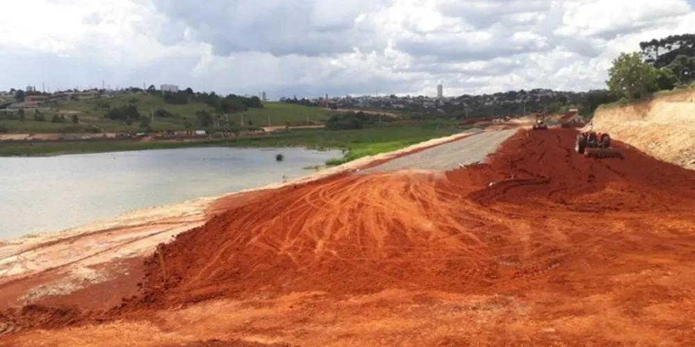 Imagem ilustrativa da imagem Prefeitura instala decks no Lago de Olarias
