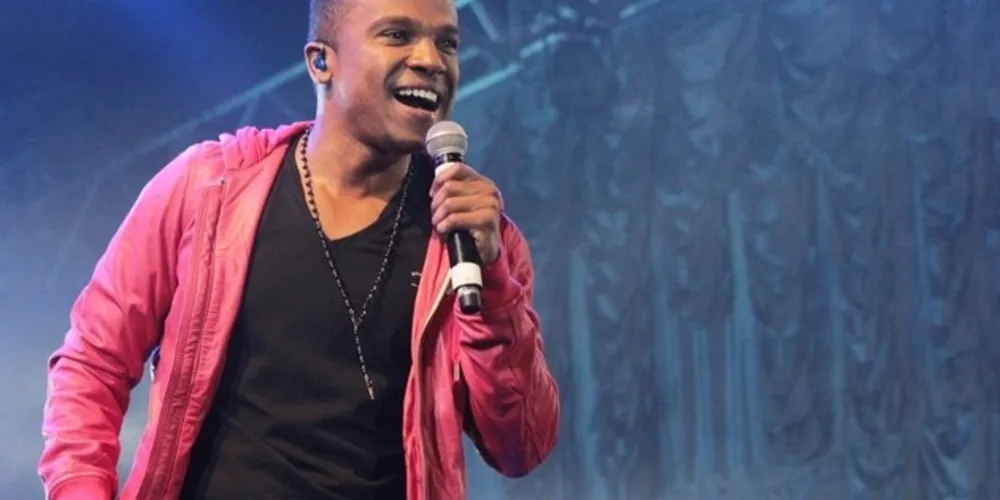 Alexandre Pires estará no terceiro dia do evento em Palmeira