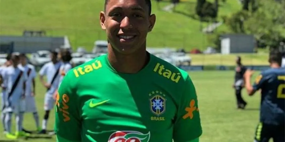 Imagem ilustrativa da imagem Goleiro vítima de incêndio é sepultado com o hino do Flamengo