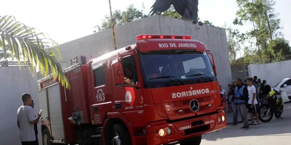 Imagem ilustrativa da imagem Atleta do Flamengo ferido em incêndio deixa CTI