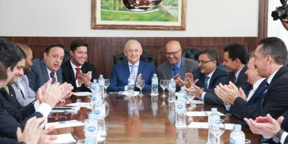 Proposta que prevê a redução do número de secretarias de 28 para 15