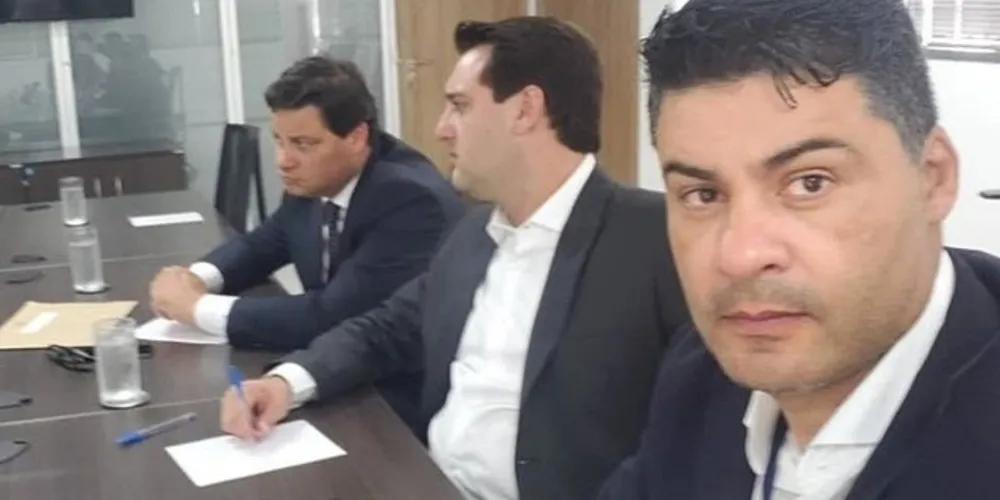 Reunião que liberou os recursos contou com presença de Ratinho Junior e Sandro Alex