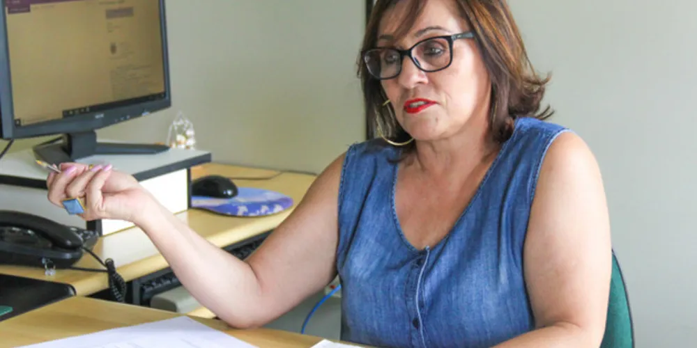 A responsável pelos cadastros, Marlene Kravustchke recomenda que os alunos levem seus documentos originais no dia e fazer o pedido