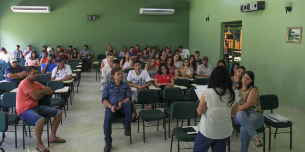 O encontro reuniu monitores, motoristas e demais envolvidos com o serviço