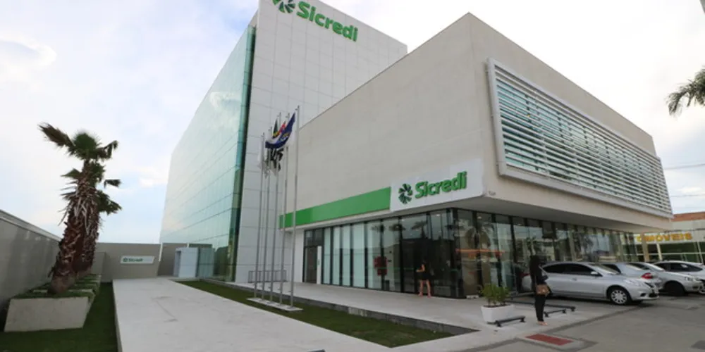  No Brasil, o incremento da carteira de poupança no mercado financeiro, no mesmo período, foi de 10%, segundo o Banco Central do Brasil