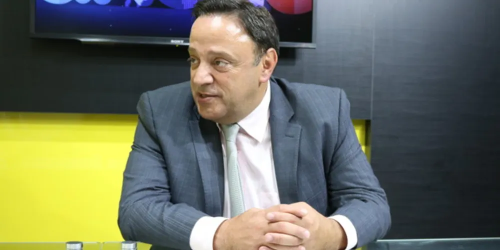 Deputado visitou estúdios do portal aRede na sexta-feira (15)