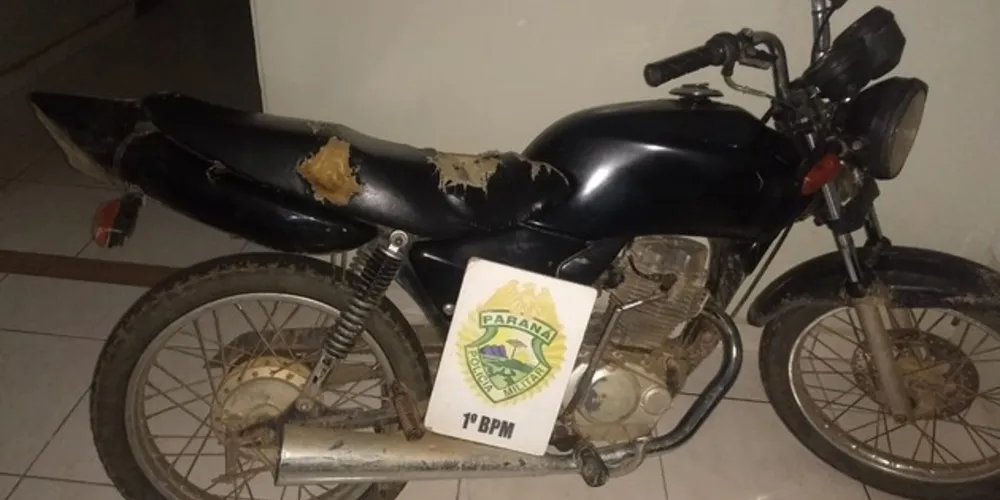 Veículo foi recolhido pela Polícia Militar