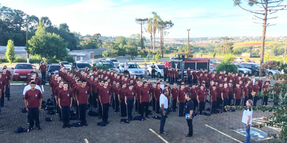 Imagem ilustrativa da imagem Colégio Vila Militar Cescage inicia ano letivo 2019