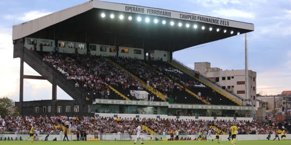 Fantasma estreia em casa na Série B do Brasileirão