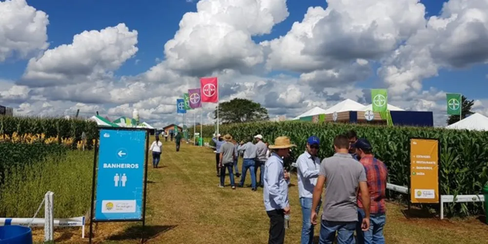 Evento é realizado no Campo Demonstrativo e Experimental da Fundação ABC, em Ponta Grossa