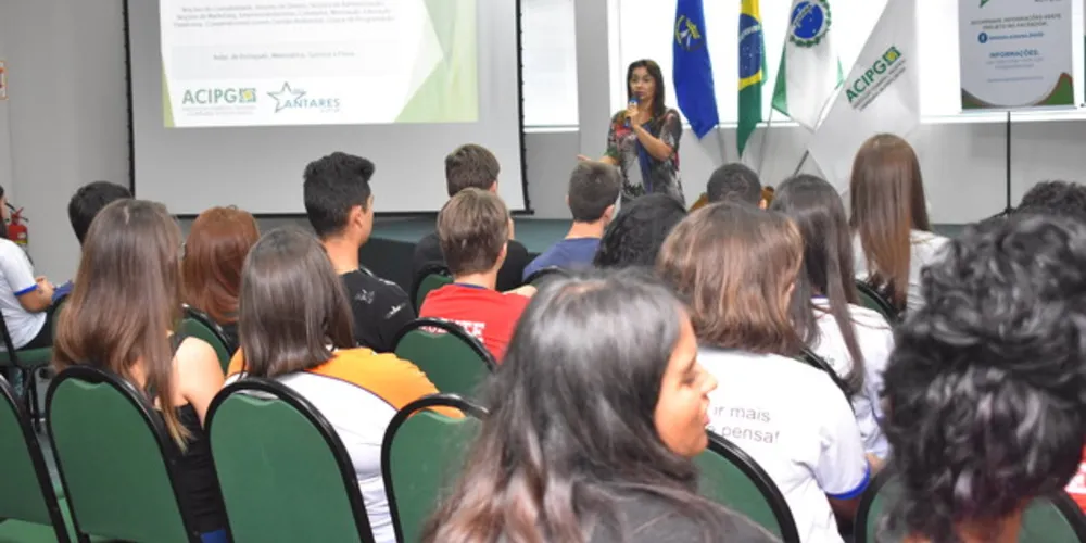 Aula inaugural foi realizada na tarde desta quarta-feira, na sede da Acipg