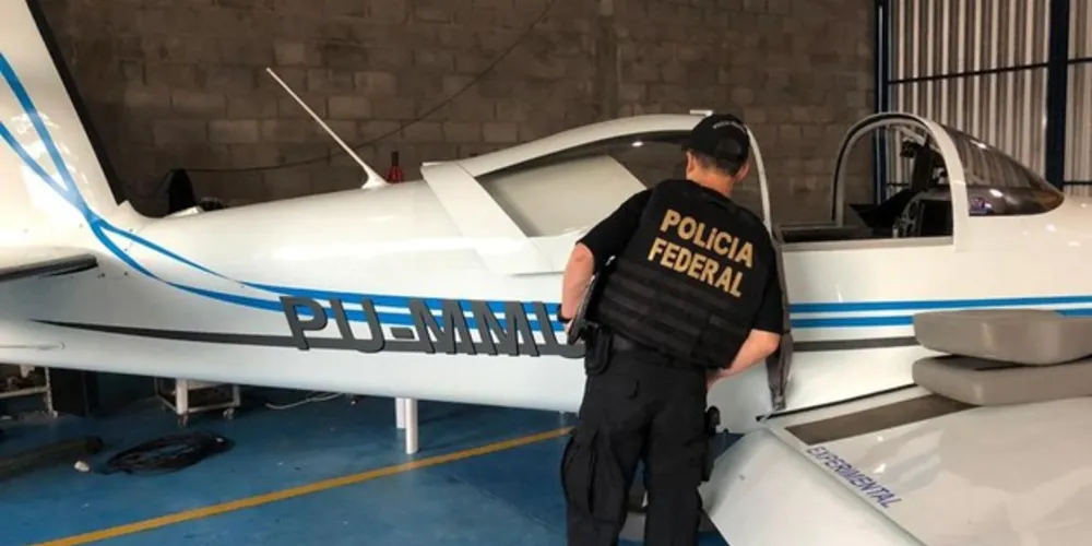 Entre 2017 e 2018, foram realizados no mínimo 23 voos transportando em média 400 quilos de cocaína cada