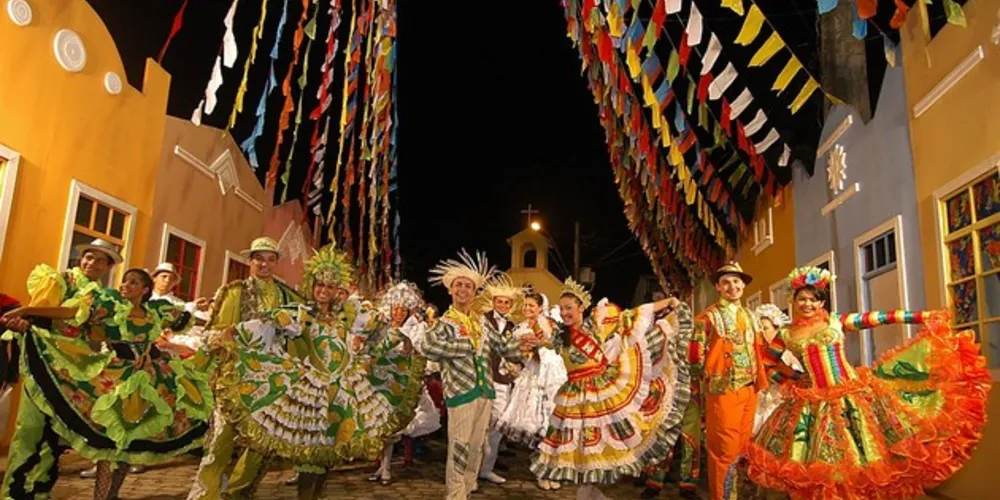 Imagem ilustrativa da imagem Carnaval: saiba como curtir gastando pouco