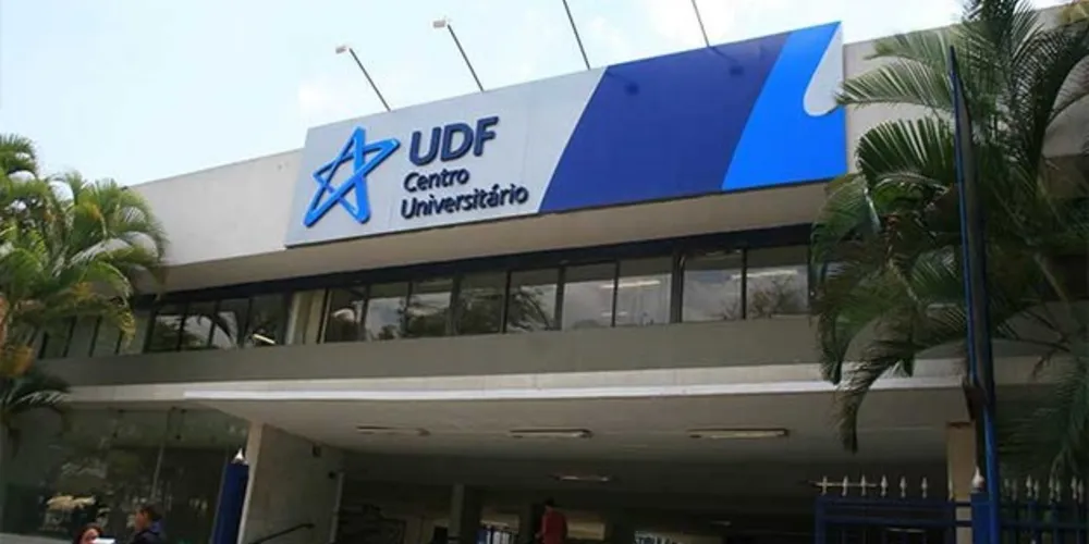 Acidente ocorreu na tarde desta quinta-feira
