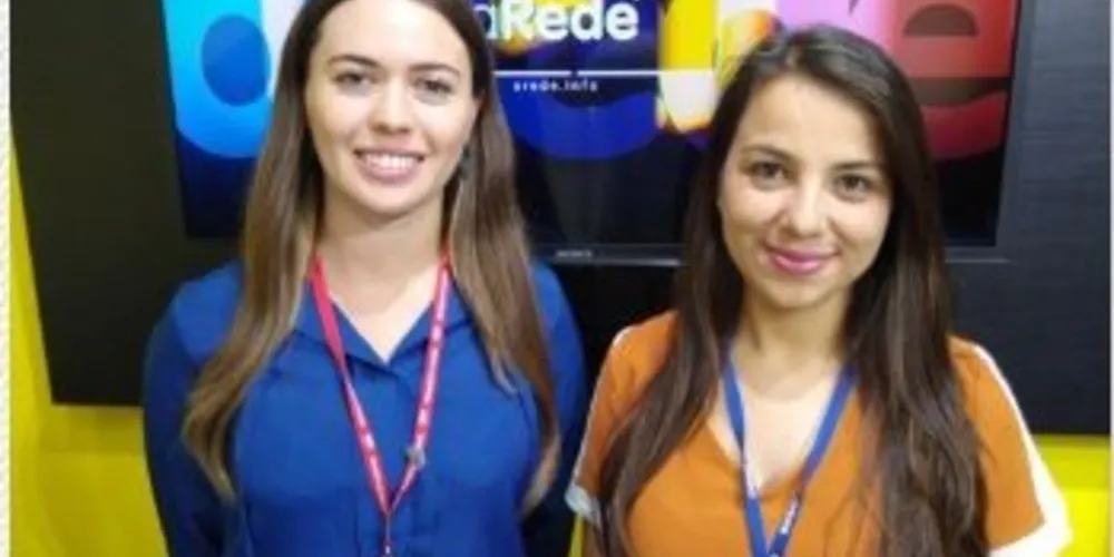 A técnica de atividades Juliane Morais e a assistente de gerente Monica Diniz do SESC Ponta Grossa