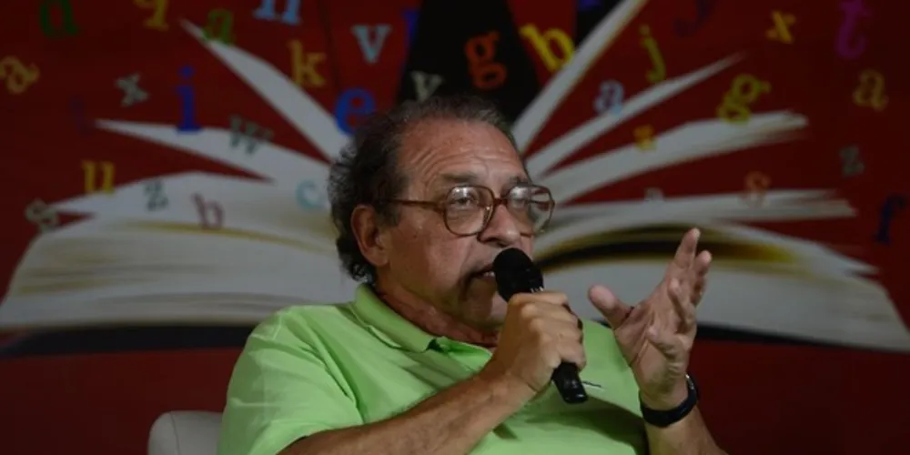 Ruy Castro é jornalista e autor de 'A onda que se ergueu no mar - Novíssimos mergulhos na Bossa Nova'