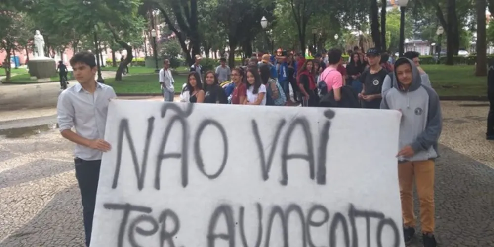 Grupo se mobilizou nesta sexta-feira (22)