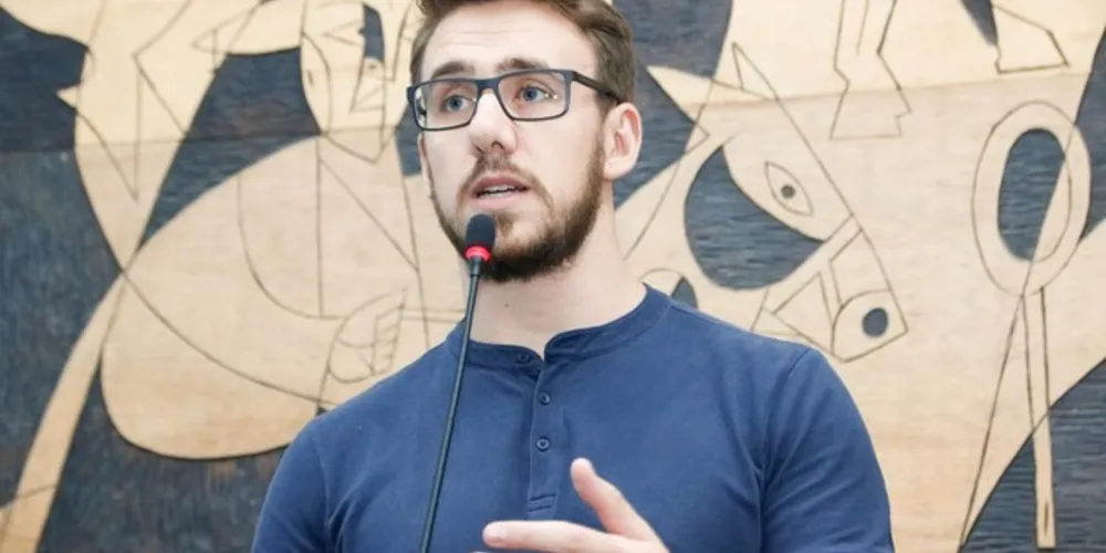 Stocco citou alguns espaços públicos que precisam de reparos