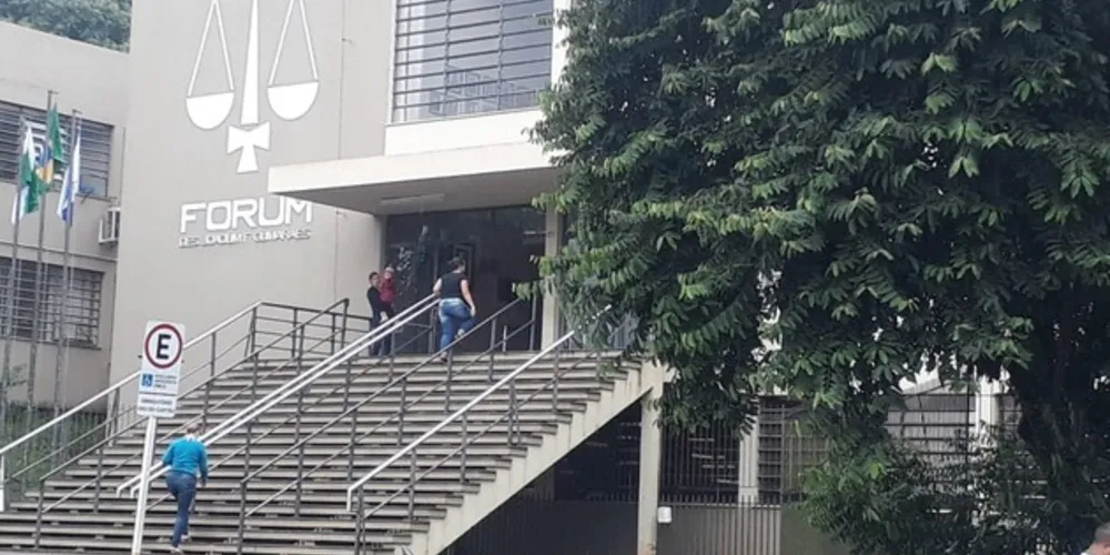 Portaria regulamenta entrada de crianças em bailes e proíbe participação em concursos