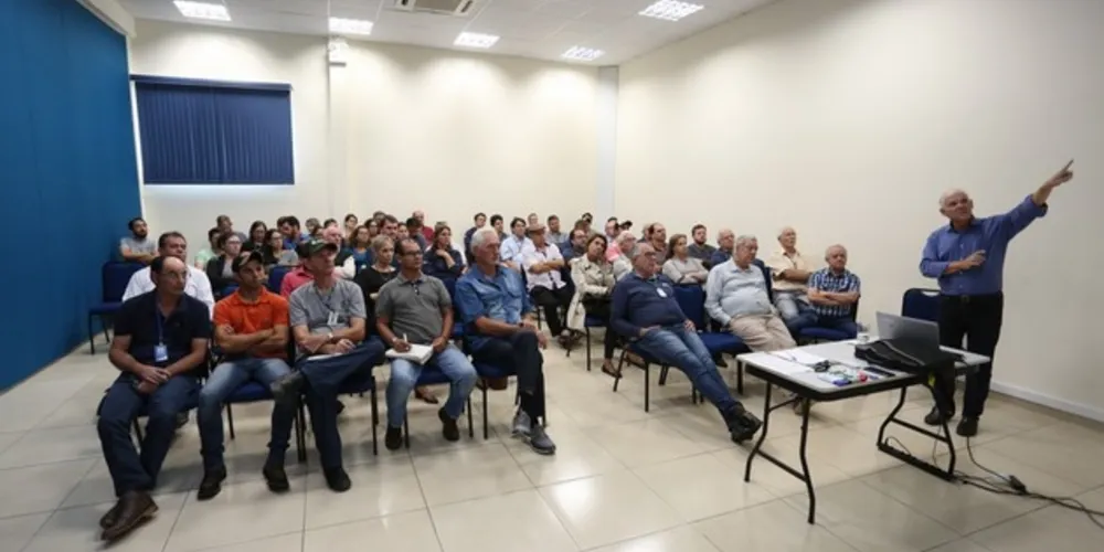 Reunião técnica buscou aproximar os municípios que fazem parte da região para que possam, no futuro, participar efetivamente da implantação da Central de Abastecimento dos Campos Gerais 