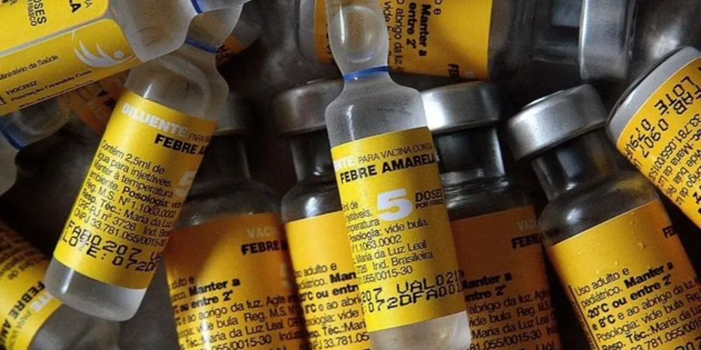 A vacina deve ser aplicada em pessoas de 9 meses a 59 anos de idade