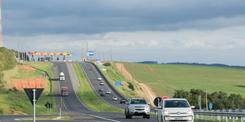 Concessionária estima que 417 mil veículos passem pelas rodovias da região durante o feriado