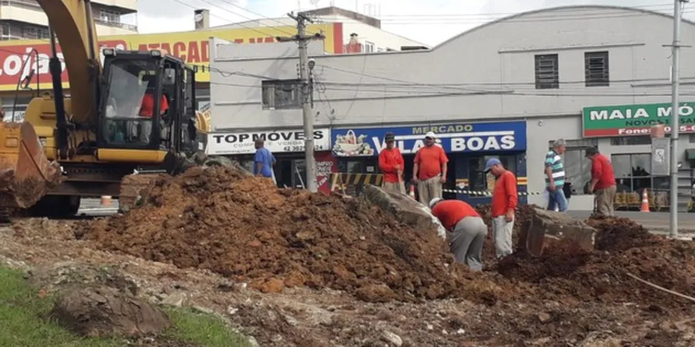 Monumentos serão recolocados em outro local após conclusão das obras