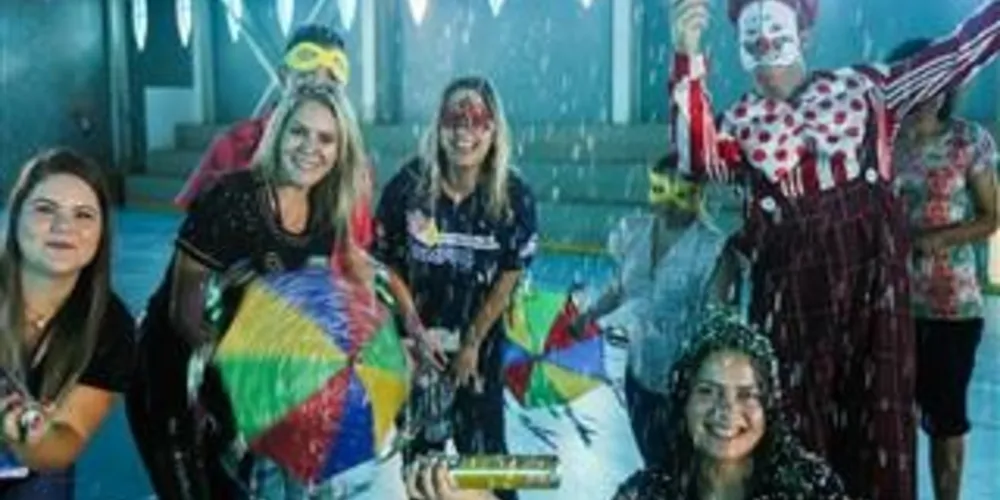 Matinê de Carnaval teve muita música de diversão para as pessoas com deficiência de PG