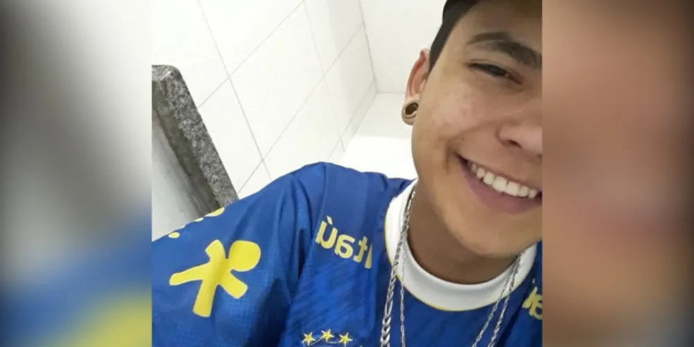 Rapaz era morador do bairro Monte Carlo e foi atingido com três tiros na cabeça e um no pescoço