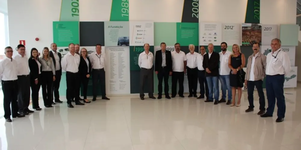 Dirigentes da Sicredi e Coopagrícola em visita da Sede Regional da Sicredi
