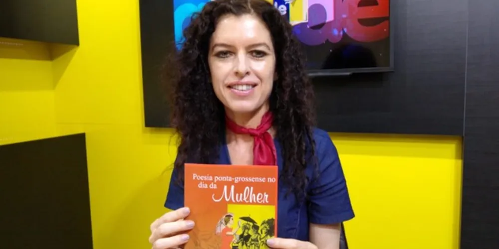 Imagem ilustrativa da imagem Grupo promove ação poética em homenagem às mulheres