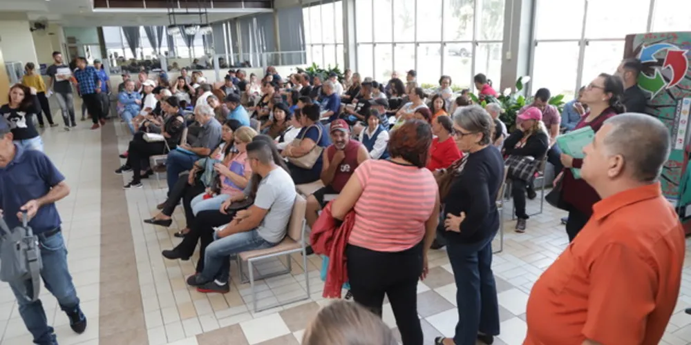 Retirada, pedido de isenção, revisão e parcelamento do IPTU eram principais motivos da movimentação 