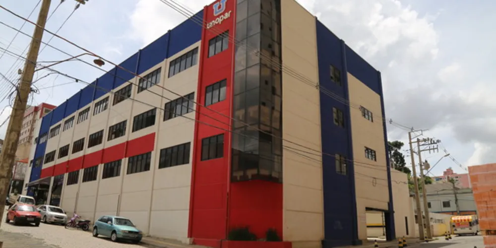 Comunidade acadêmica se diz consternada, em comunicado oficial