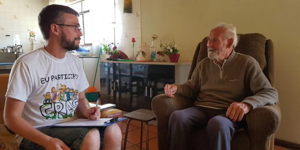 Livro reúne relatos de pessoas que nasceram entre os anos 40 e 80