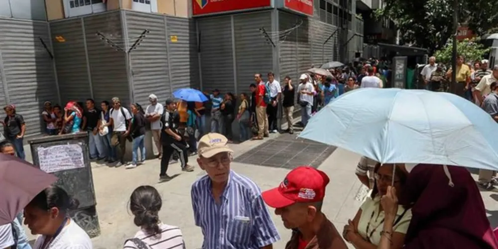 Uso dos principais cartões de crédito foi limitado no país