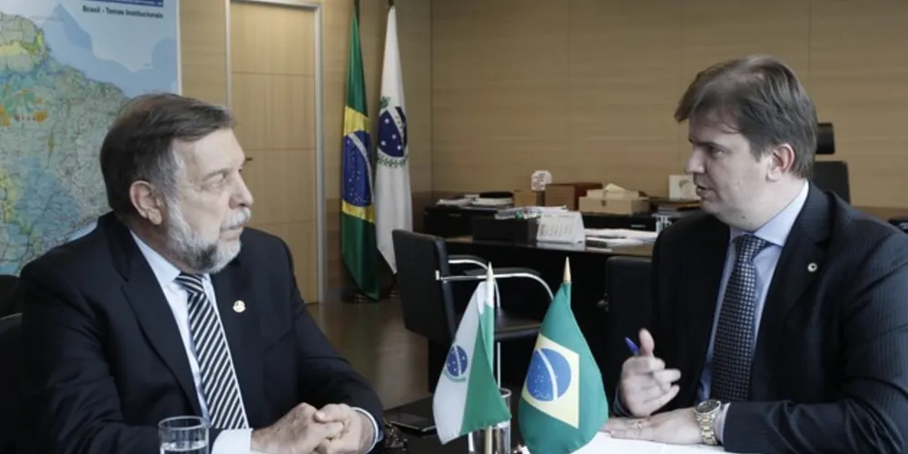 Encontro com o ministro do Desenvolvimento Regional, Gustavo Canuto, ocorreu nesta terça-feira em Brasília