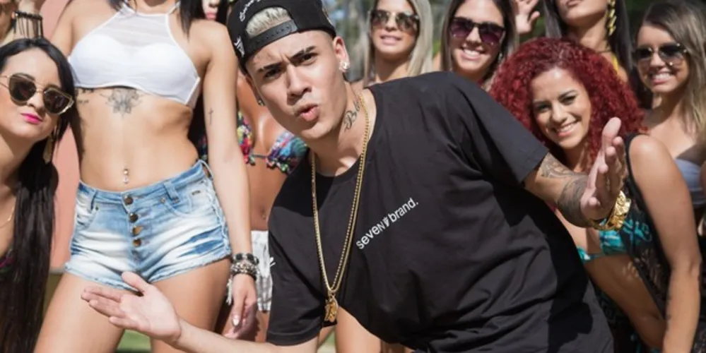 MC Kevinho, cantor e compositor brasileiro