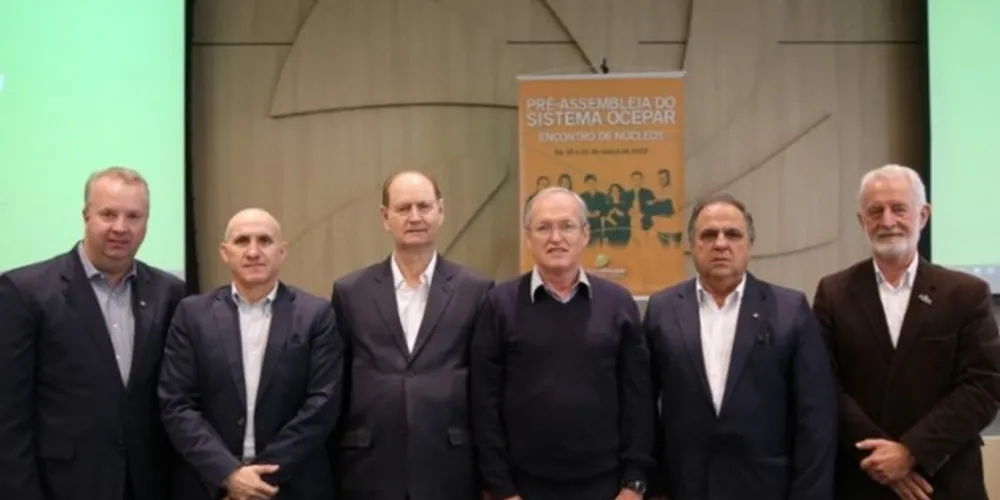 Rodada em Ponta Grossa também contou com a participação de um grupo de profissionais do Sistema Ocepar.