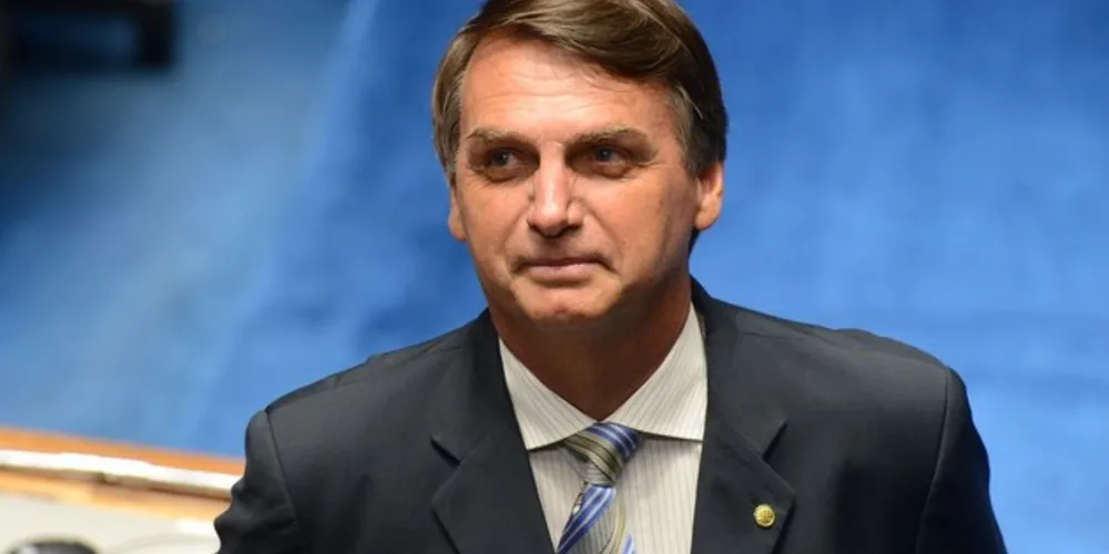 Imagem ilustrativa da imagem Bolsonaro apaga tuíte do ‘golden shower’