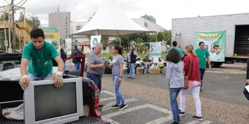 O ponto de coleta do projeto foi instalado no Parque Ambiental próximo ao posto da Polícia Militar