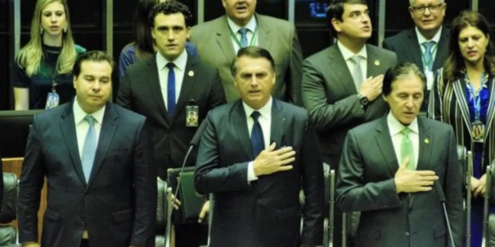 Jair Bolsonaro pode ter a menor lua de mel de um presidente eleito com mais de 57 milhões de votos dos brasileiros
