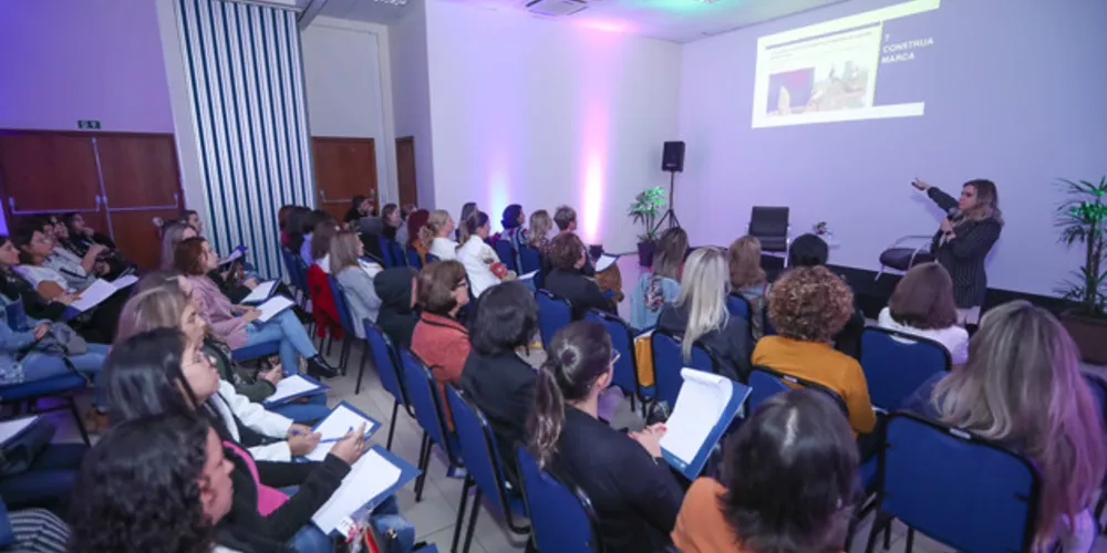 Evento de lançamento do programa contou com a presença da empresária Tânia Gomes Luz. 