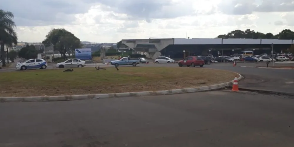 Imagem ilustrativa da imagem Motoristas já usam rotatória em frente à rodoviária