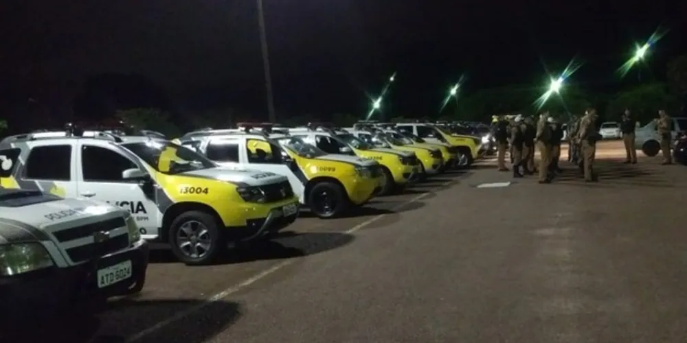 Até o momento, mais de 12 pessoas já foram presas em diferentes pontos da cidade, pela Polícia Militar 